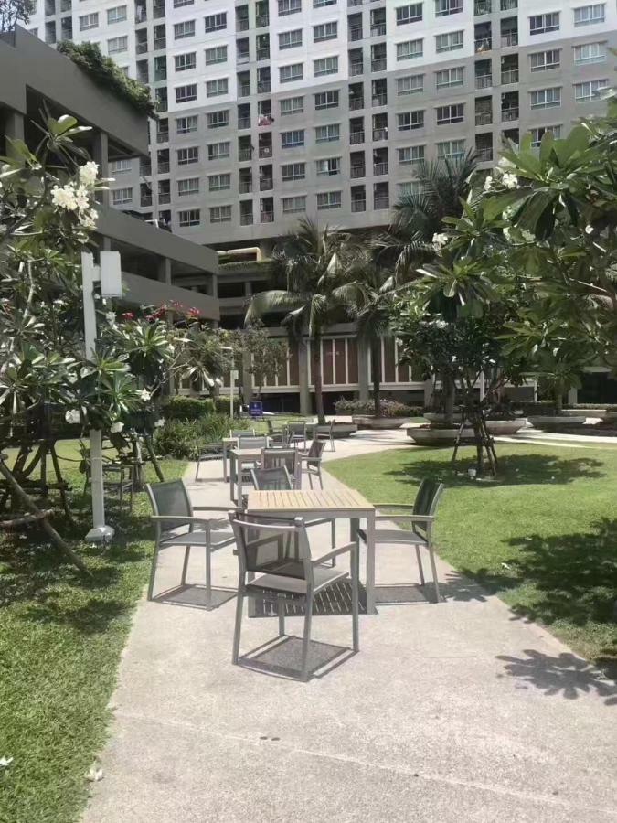 The Base Condo Pattaya Εξωτερικό φωτογραφία